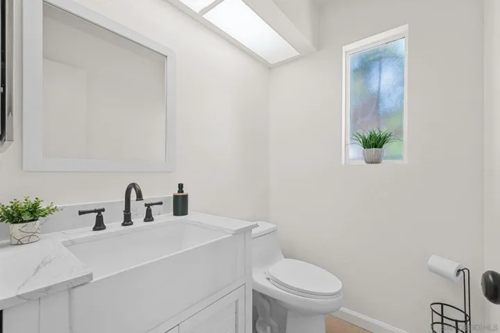 5430 Linda Vista 30, San Diego, California 92110