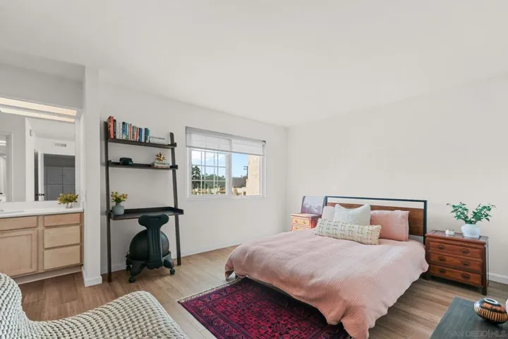 5430 Linda Vista 30, San Diego, California 92110