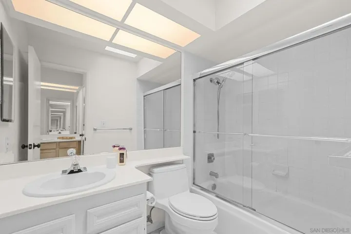 5430 Linda Vista 30, San Diego, California 92110