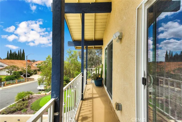 Bonus room balcony