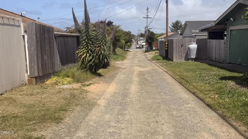 ALLEY