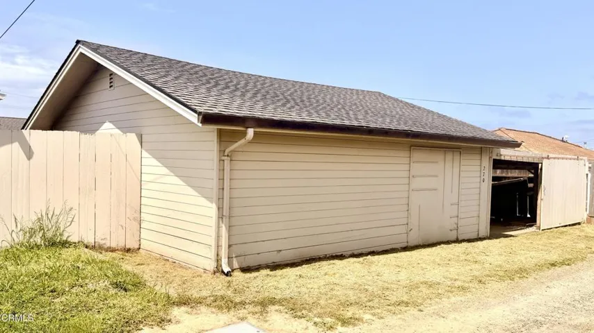 GARAGE/ALLEY