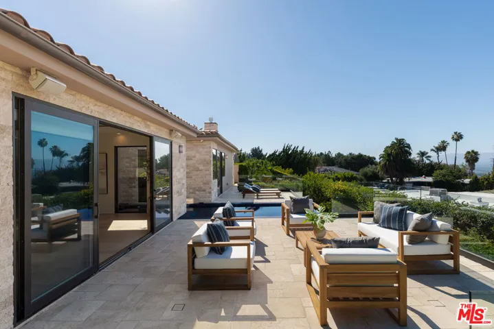 3116 Elvido Drive, Los Angeles, California 90049