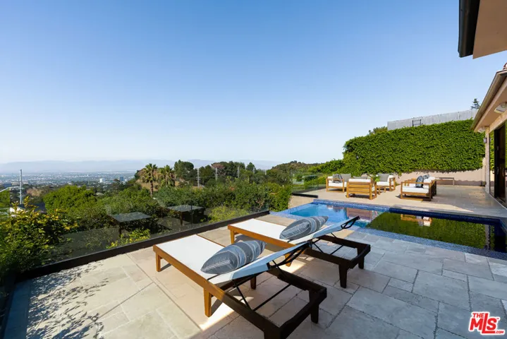 3116 Elvido Drive, Los Angeles, California 90049