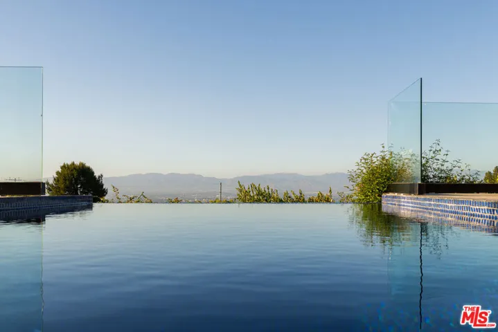 3116 Elvido Drive, Los Angeles, California 90049