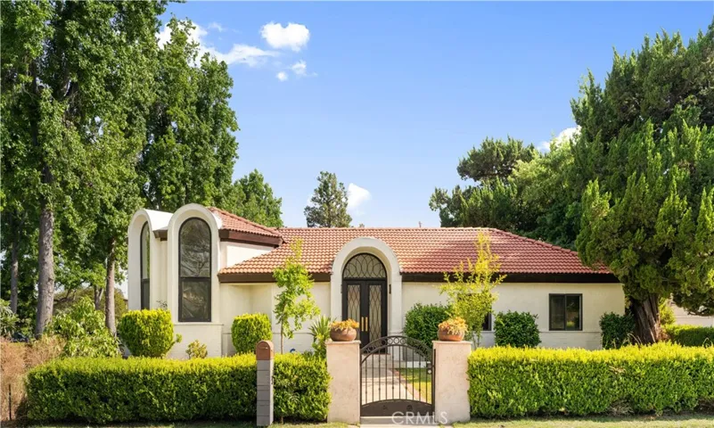 54 E Rodell, Arcadia, California 91006