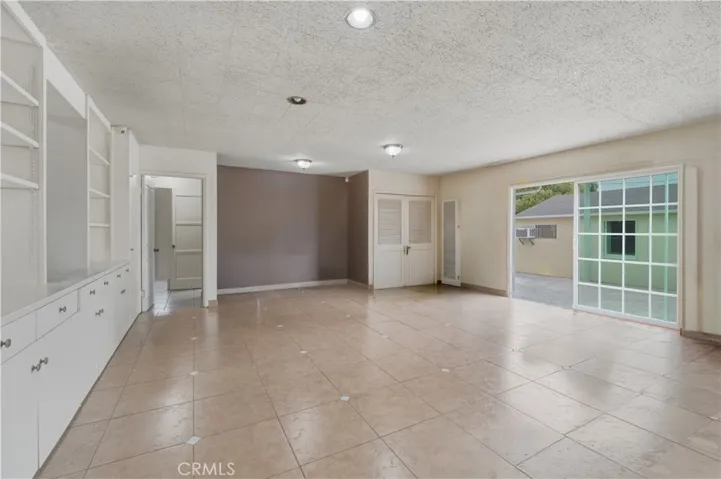 6626 Riverton, North Hollywood, California 91606