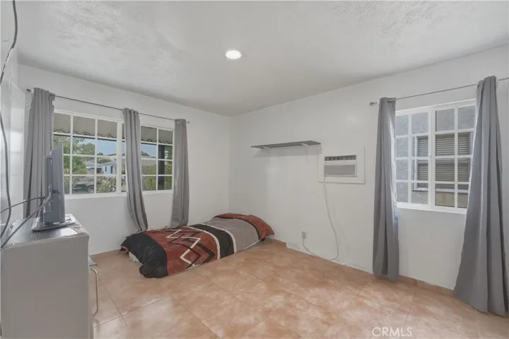 6626 Riverton, North Hollywood, California 91606