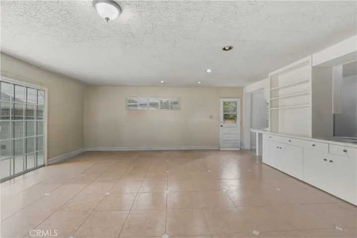 6626 Riverton, North Hollywood, California 91606