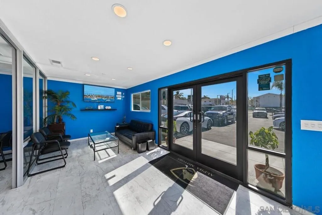 7480 El Cajon Blvd, La Mesa, California 91942 — photo 4