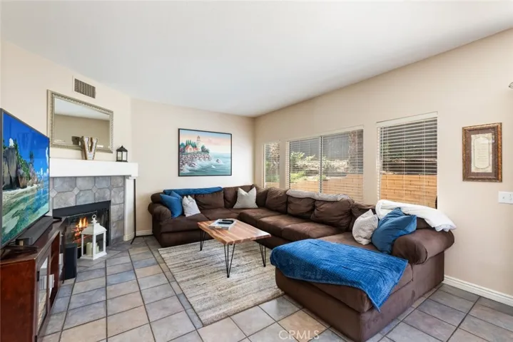 3052 Drake Street, Corona, California 92882