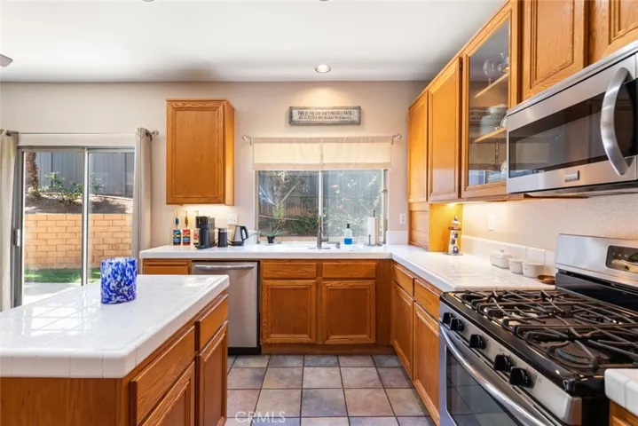 3052 Drake Street, Corona, California 92882