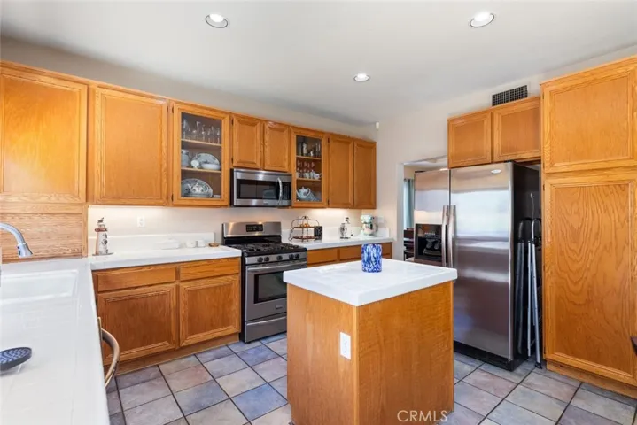 3052 Drake Street, Corona, California 92882