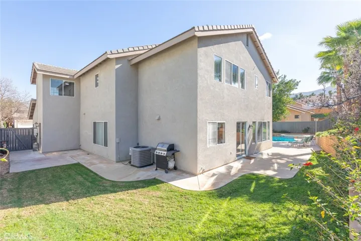 3052 Drake Street, Corona, California 92882