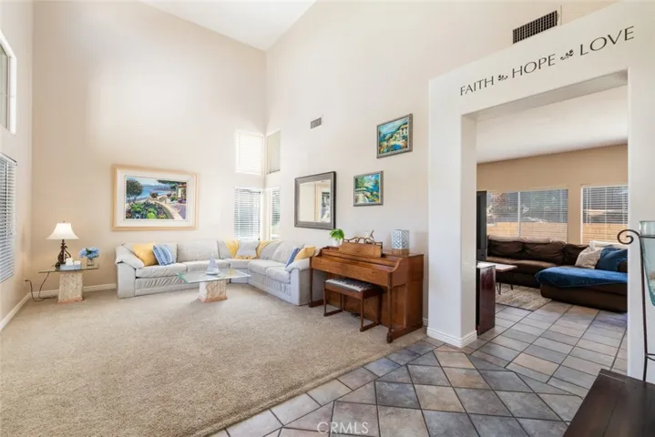 3052 Drake Street, Corona, California 92882