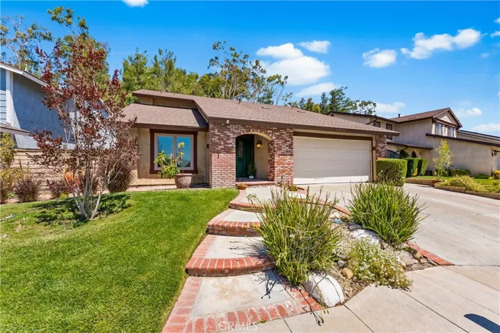 21929 Marjoram Court, Saugus, California 91350