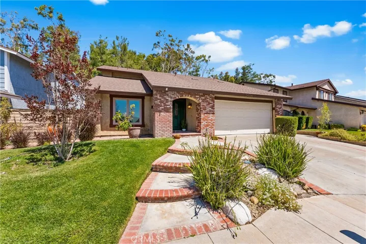 21929 Marjoram Court, Saugus, California 91350