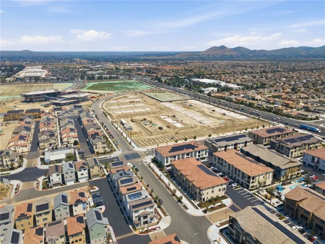 12903 Paradiso Dr 301, Eastvale, California 92880