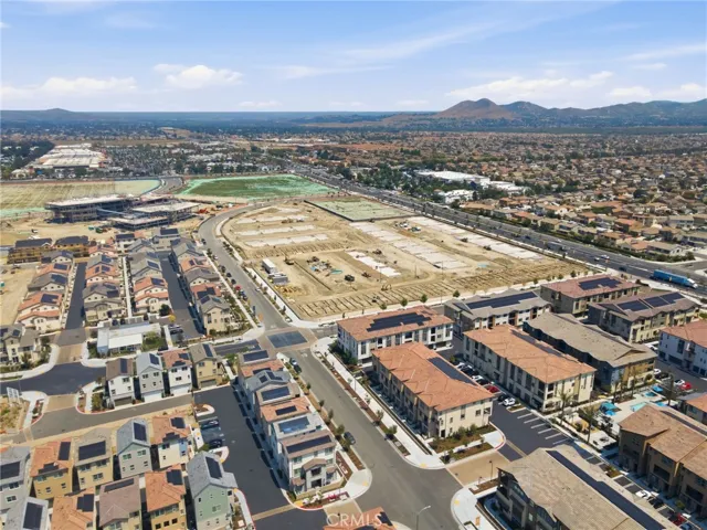 12903 Paradiso Dr 301, Eastvale, California 92880