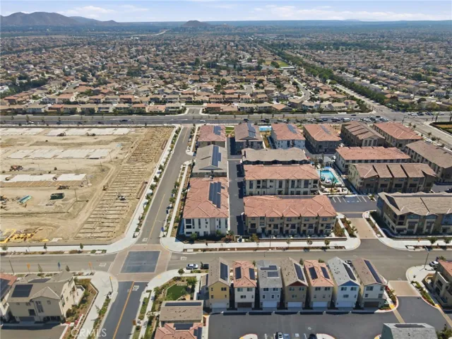 12903 Paradiso Dr 301, Eastvale, California 92880