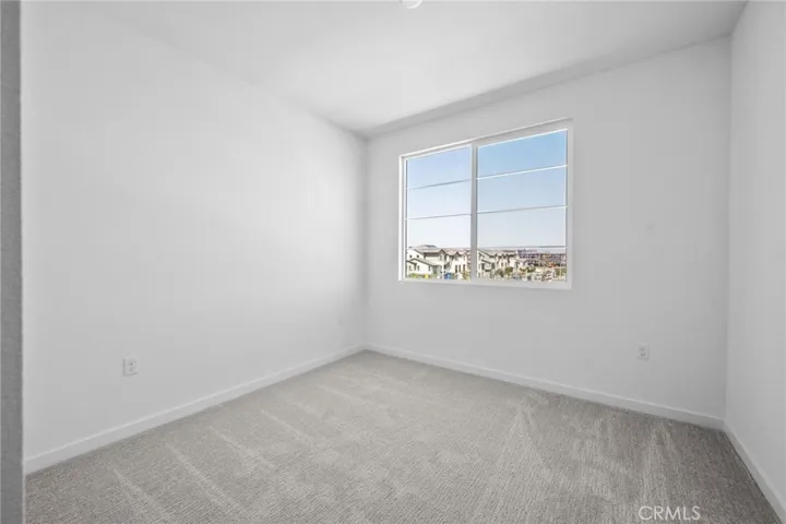 12903 Paradiso Dr 301, Eastvale, California 92880