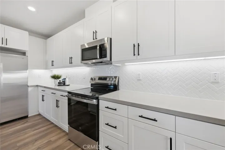 12903 Paradiso Dr 301, Eastvale, California 92880