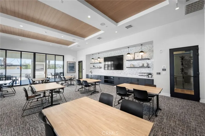 12903 Paradiso Dr 301, Eastvale, California 92880