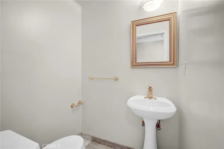 1/2 bath 5