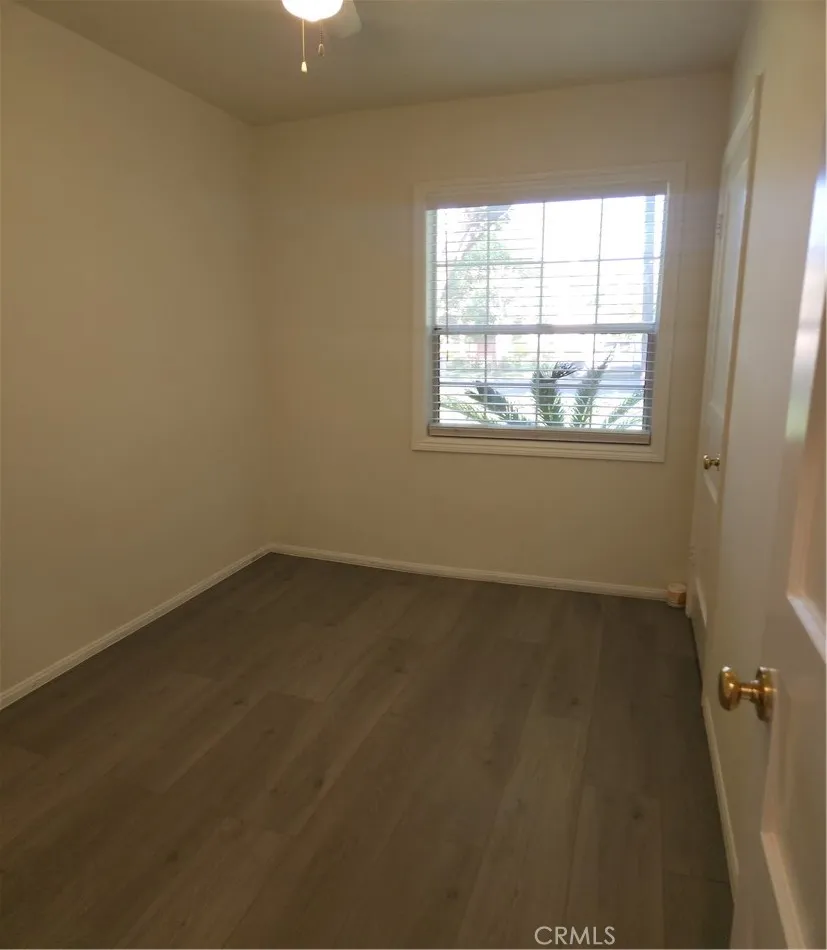Room 1 - Facing Front Yard