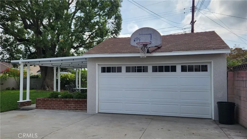 2 Car Garage