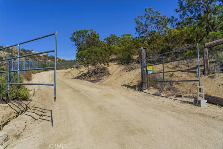 44700 Gold Creek Lane, Aguanga, California 92536
