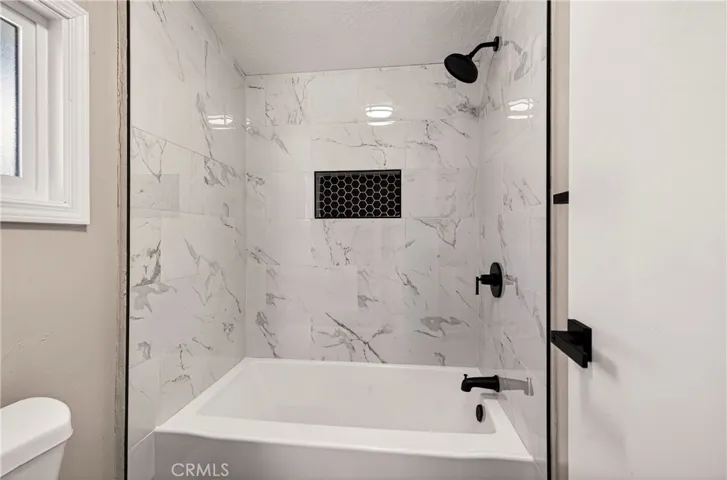 3550 Ava Way, Chico, California 95973
