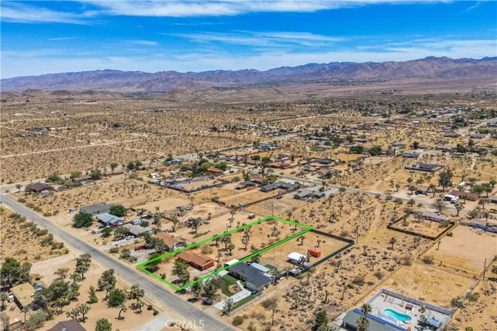 58773 Sunflower Drive, Yucca Valley, California 92284