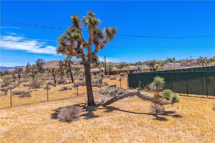 58773 Sunflower Drive, Yucca Valley, California 92284
