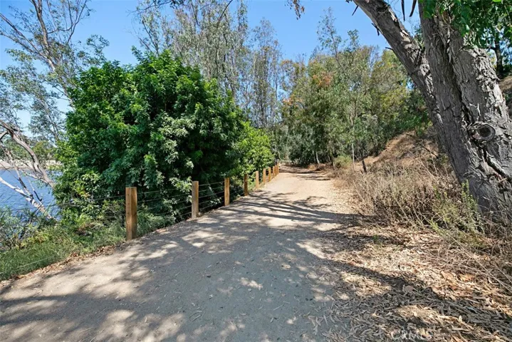 Beautiful trails and fabulous mountain bike trails too
