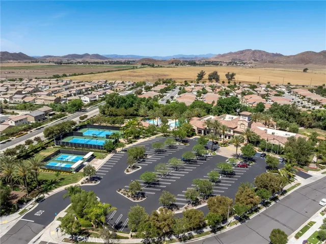 community amenities view