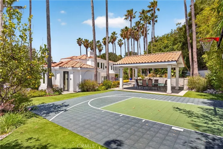 1377 Pathfinder Avenue, Westlake Village, California 91362