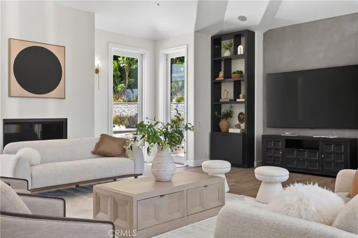 1377 Pathfinder Avenue, Westlake Village, California 91362
