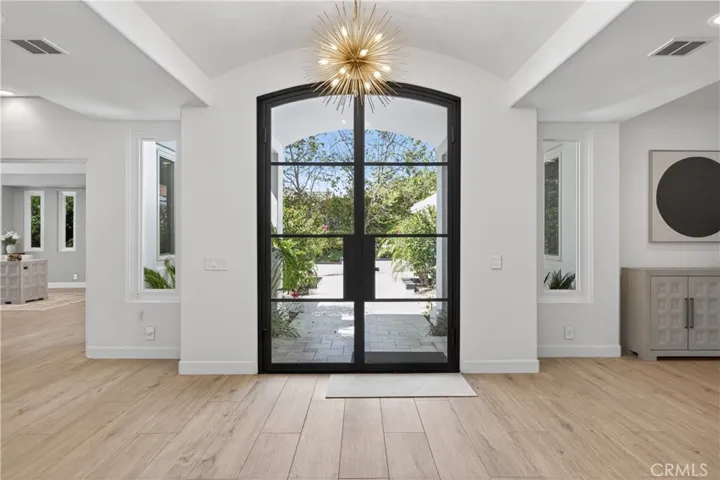 1377 Pathfinder Avenue, Westlake Village, California 91362