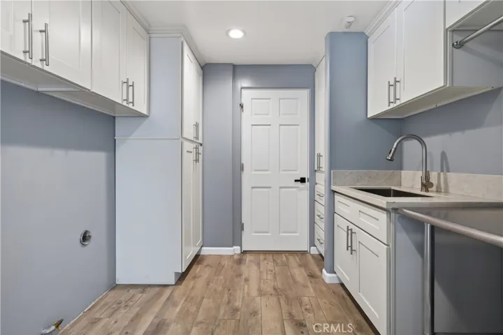 1377 Pathfinder Avenue, Westlake Village, California 91362