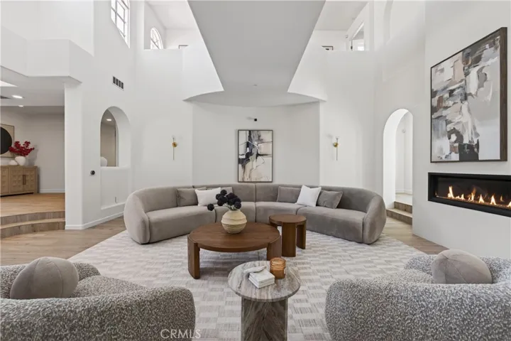 1377 Pathfinder Avenue, Westlake Village, California 91362