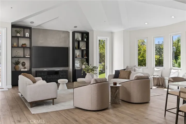 1377 Pathfinder Avenue, Westlake Village, California 91362