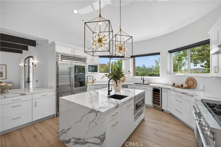 1377 Pathfinder Avenue, Westlake Village, California 91362
