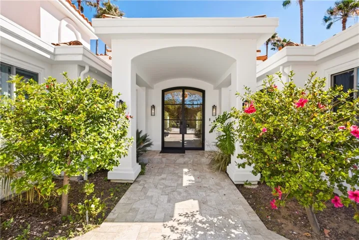 1377 Pathfinder Avenue, Westlake Village, California 91362