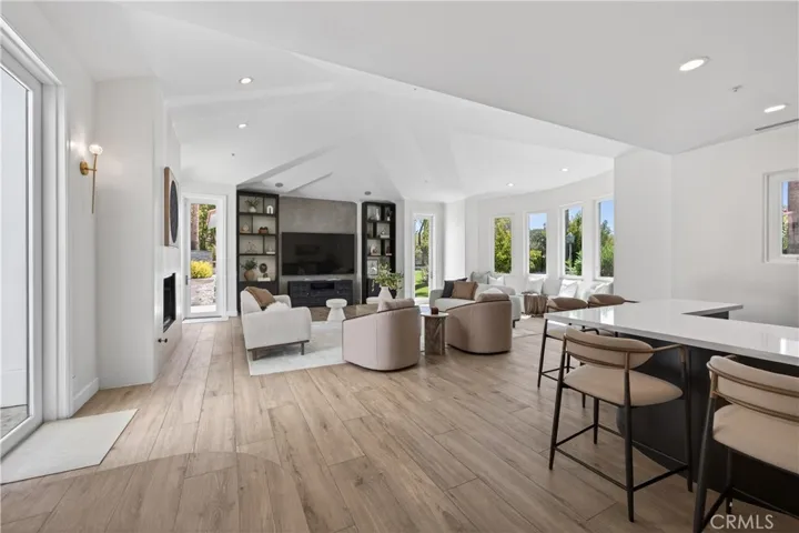 1377 Pathfinder Avenue, Westlake Village, California 91362