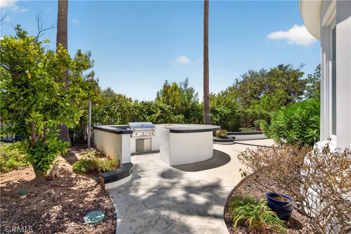 1377 Pathfinder Avenue, Westlake Village, California 91362