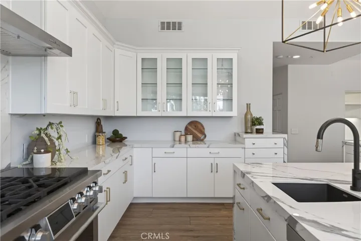 1377 Pathfinder Avenue, Westlake Village, California 91362