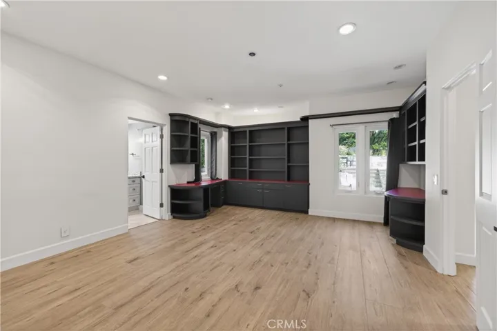 1377 Pathfinder Avenue, Westlake Village, California 91362