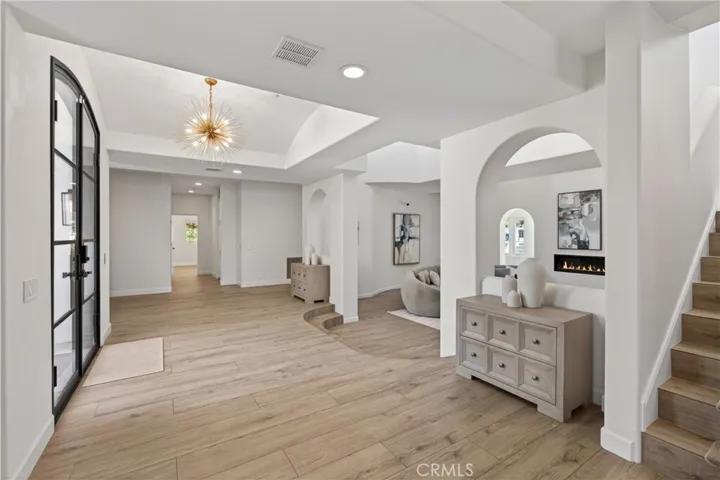 1377 Pathfinder Avenue, Westlake Village, California 91362