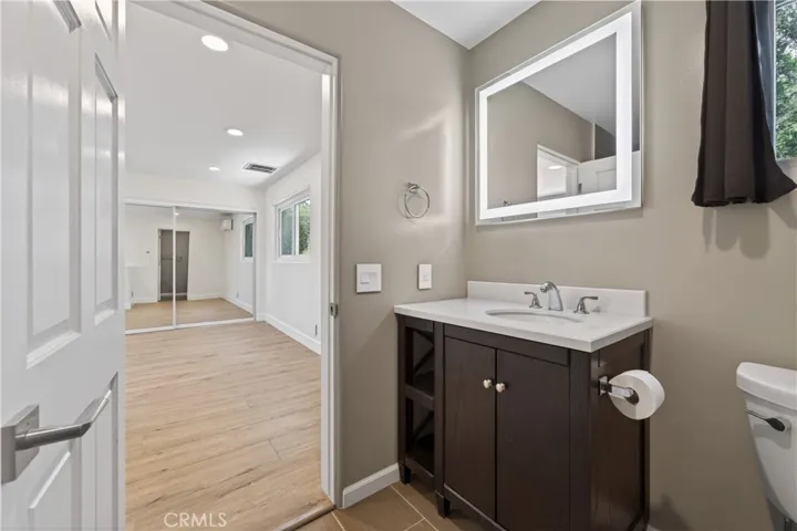 1377 Pathfinder Avenue, Westlake Village, California 91362